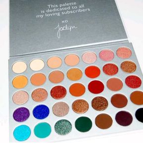 Jaclyn hill eyeshadow palette l.