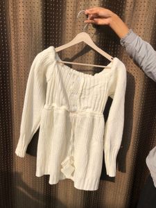 Woollen flare Pinteresty top 🎗️🌷