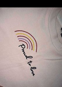 Cute &#39;Proud to Love&#39; Tee