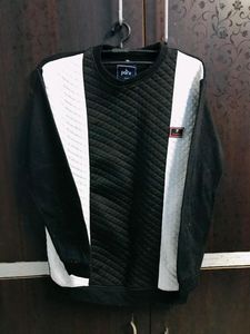 Black &amp; White Sweater Like New