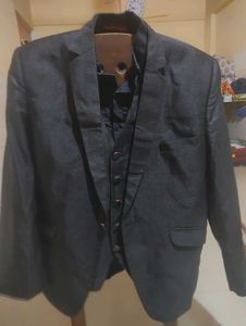 3 piece court with shirt