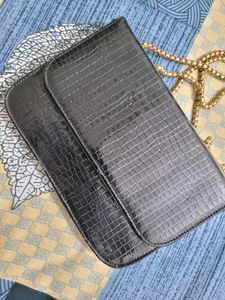 Chic Black Crossbody Bag