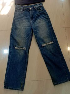 Distressed Wide Leg Jeans