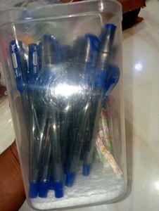 Cello Winner Pen (25)+ Win Aww (15)