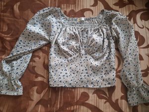 New Top In !!!SALE !!!