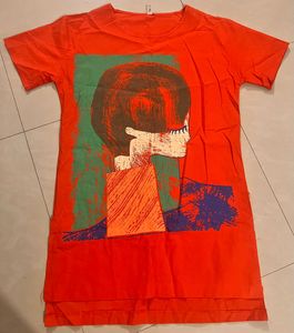 Red Face Top