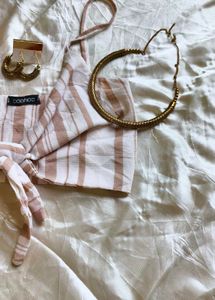 I. CUTE BOOHOO TOP