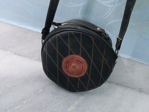 Round Sling Bag