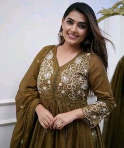 Gown For Mehendi