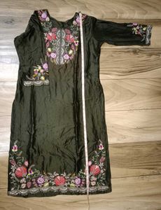 Mehndi Green Embroidery FULLSuit Set (+ Dupatta)