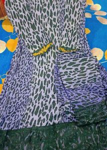 Pakistani Kurta Pent Dupatta Set