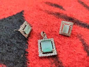 Elegant Earrings With Pendant