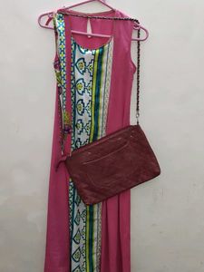 W Women Pink Floral Kurta Sling Bag Combo