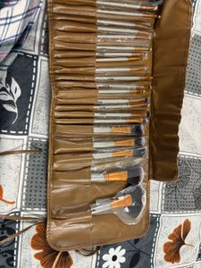 Make Brushes of Bronson Professionals