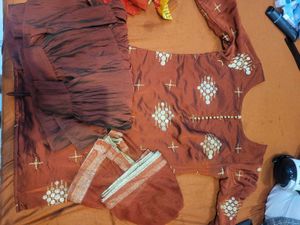 Elegant Ethnic shara set only for 1000