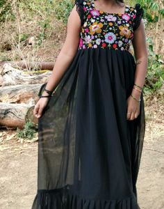Black Flower Drees