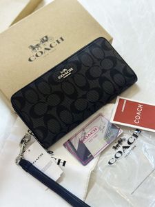 Coach Wallet- Og