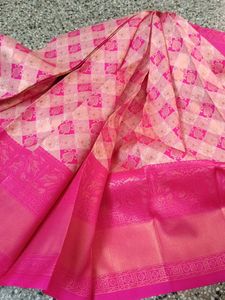 New Checks Artsilk Saree For Grabs