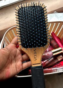 Vega Hair Brush
