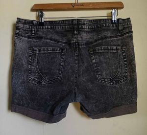 BOGO🎁Buy One Get 1 Free🎁Grey Denim Shorts