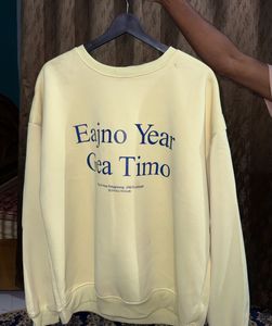 Yellow 'Cartenun Princess' Sweatshirt