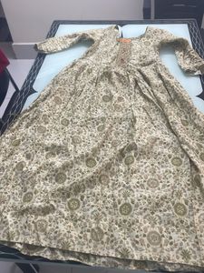 Cream Side Cut Kurta Suit