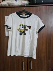 Levi&#39;s Tshirt