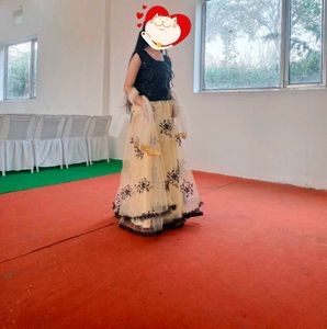Women Ethnic Skirt With Top