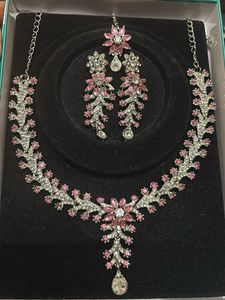 Elegant Pink Jewelry Set