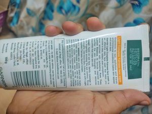 Free Delivry Garnier Face wash + Vitamin Bright