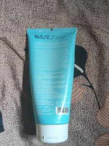 Dot &amp; Key Face Wash