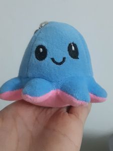 HAPPY OCTOPUS KEYCHAIN