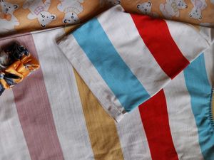 It&#39;s Multicolour Crop Tshirt