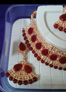 Elegant Red Stone Jwellery Set