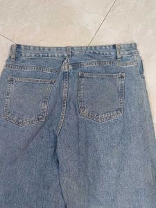 Baggy Ripped Jeans