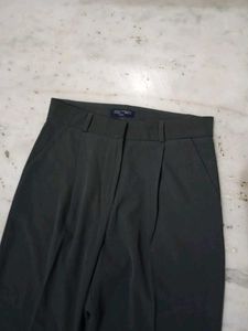 Korean Pleated Pants 🕊
