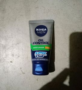 NIVEA Men Moisturiser, Oil Control Cream, 50g