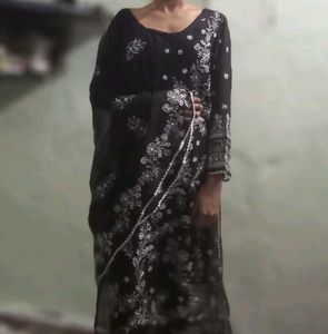 Kurti🖤