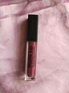 Swiss Beauty Matte Me Lipstick