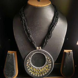 Black Mirror & Beads Necklace