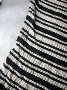 High Neck Full Sleeves Top