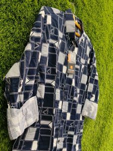 Venture Geometric Print Shirt - Size Xl