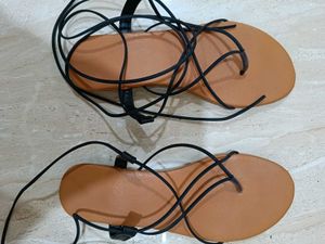 Sandles With Lace
