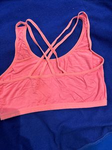 Sports Bra With Removable Cup