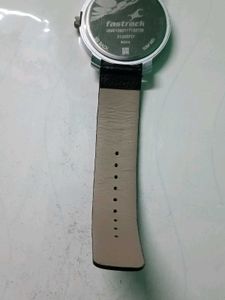 FASTRACK QUARTZ ANALOG BLACK LEATHER STRAP WATCH