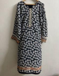 Pakistani Stylish suit