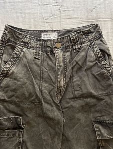Charcoal Cargo Pants🪩