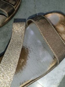 Branded Sandal In Just 80/-