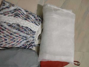 Donation Women&#39;s Clothing Bundle mix size