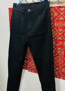 URBANIC Split Straight Leg Jeans
